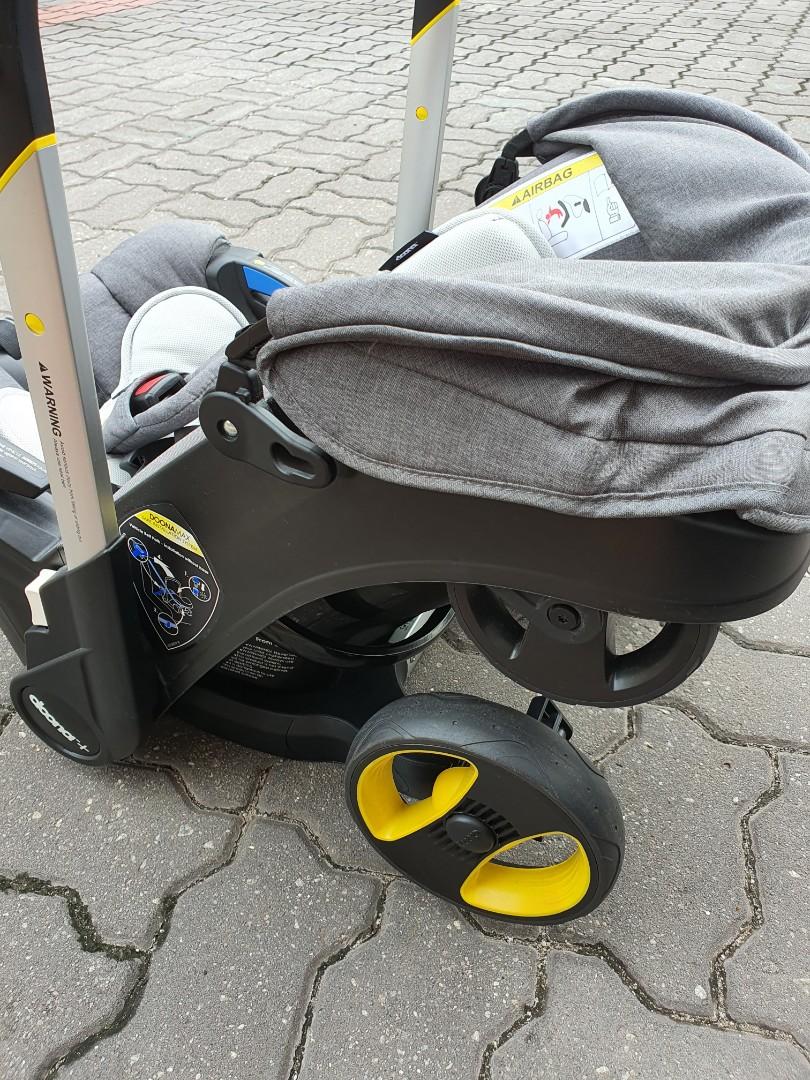 Seldomused ORIGINAL Doona Car Seat Stroller Storm Grey, Babies