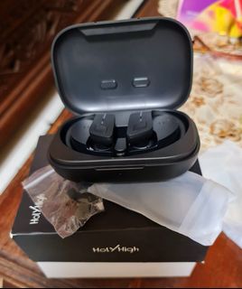 (Category: ) located in . Submitted by allearbuds_earphones (Listing ID 1124789056, Image 1). Description: .