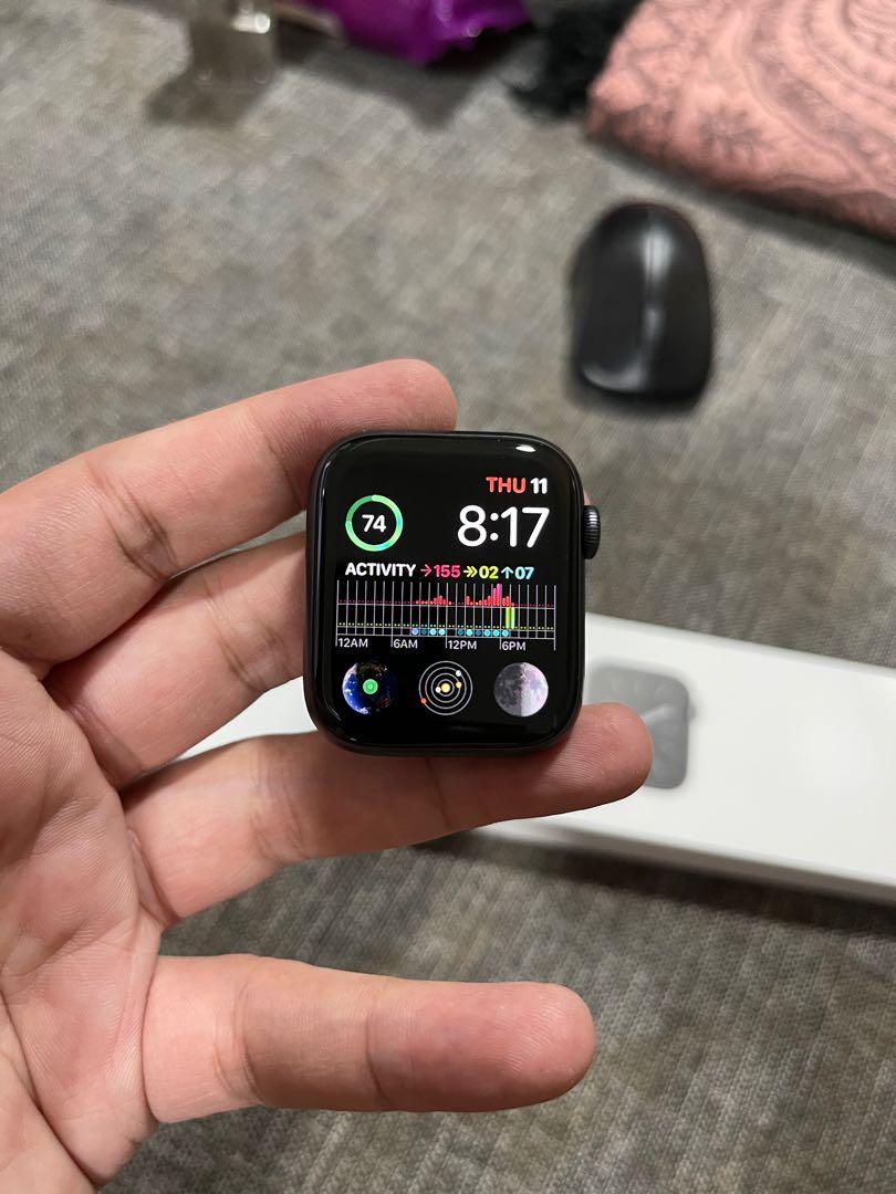 Apple Watch Series 6 - 44 mm - Space Grey - GPS, Mobile Phones \u0026 Gadgets,  Wearables \u0026 Smart Watches on Carousell