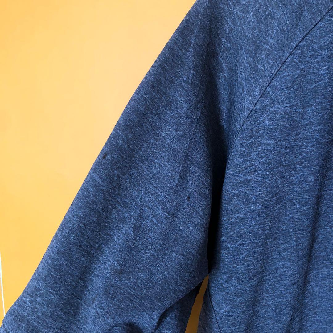 asics running jumper