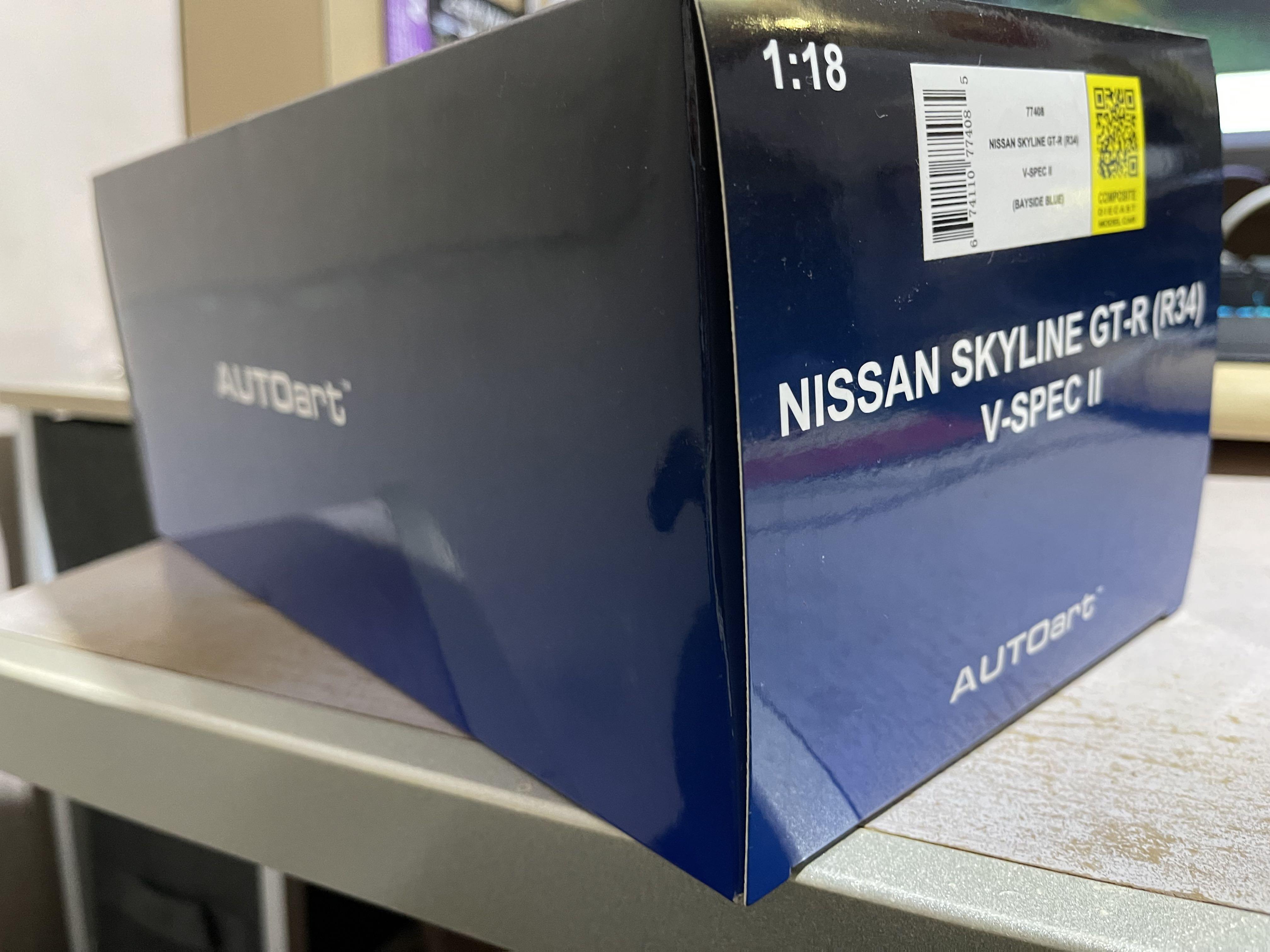 AUTOART NISSAN 1/18 SKYLINE R34 GT-R (R34) V-SPEC II (BAYSIDE BLUE) –  NIHOBBY 日改通商