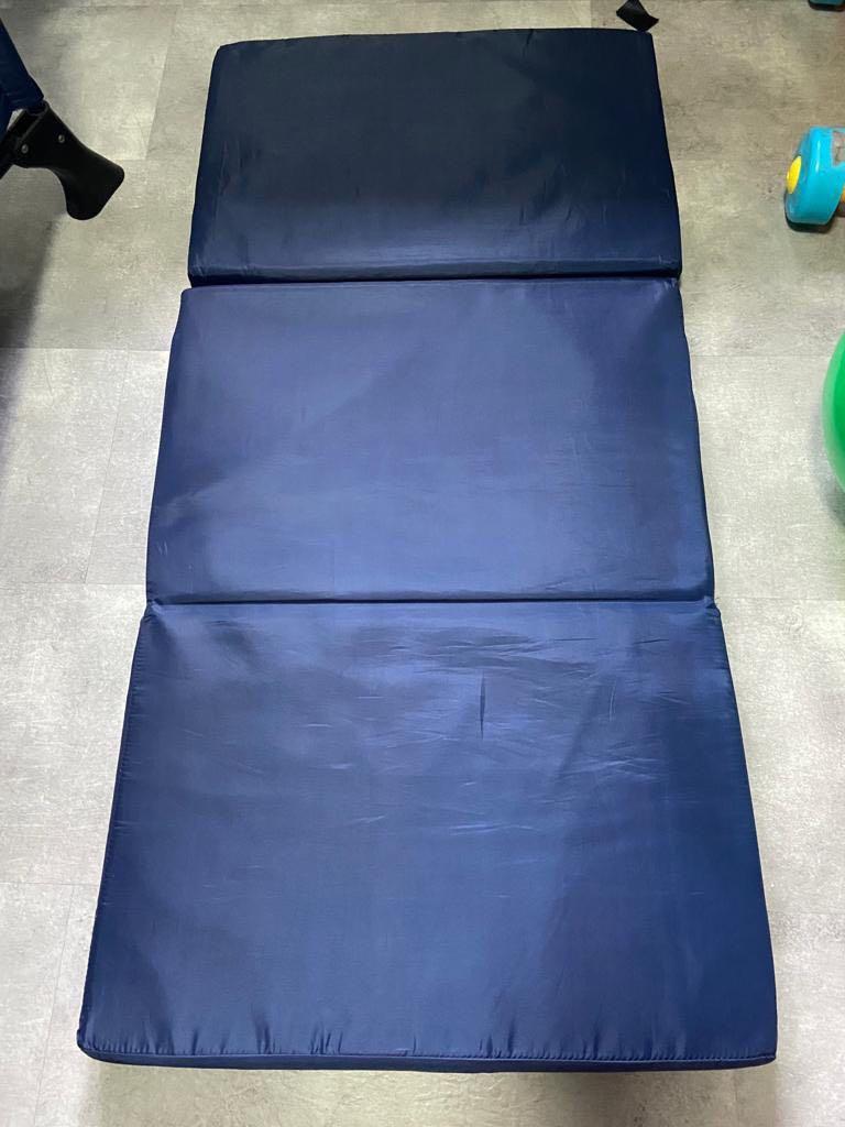 Baby R Us Travel Cot Playpen, Babies & Kids, Baby Nursery & Kids