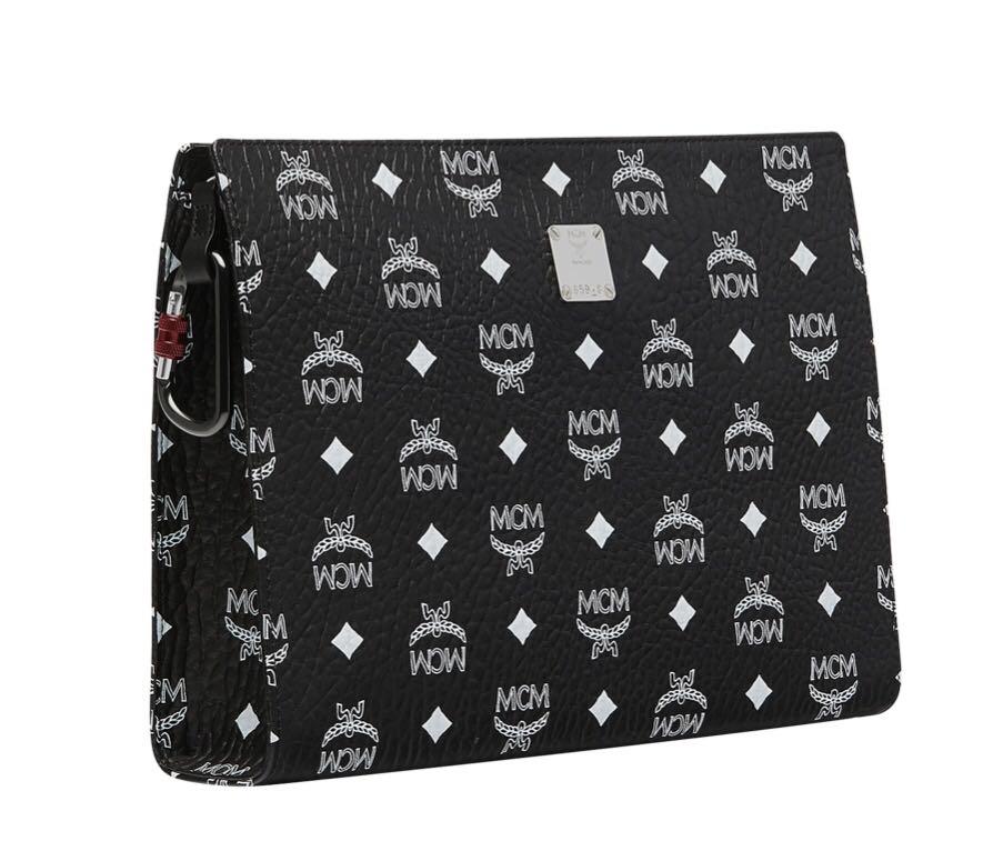 White mcm hotsell purse