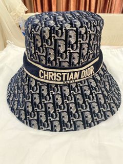 (Category: ) located in . Submitted by happyshopsg (Listing ID 1115483031, Image 1). Description: .