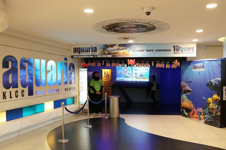 Extra ticket Aquaria KLCC Weekdays, Tickets & Vouchers, Local