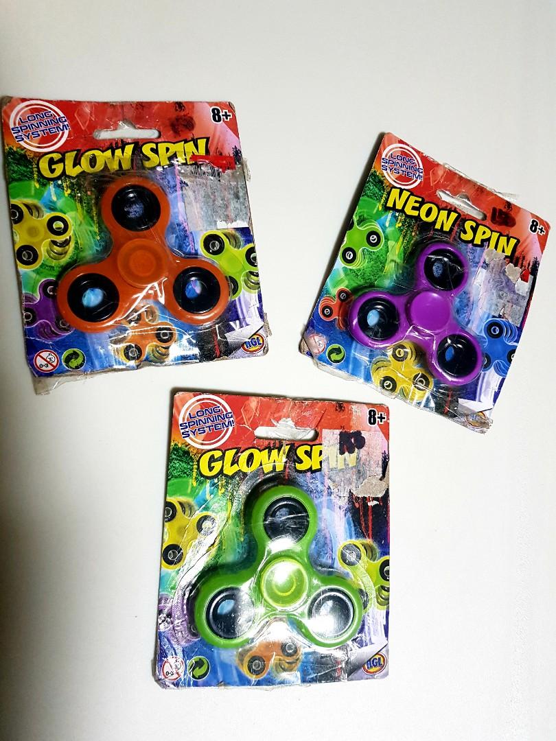 Fidget Spinner Glow and (Category: Action & Battle Toys) located in Makati City. Submitted by ymicloset (Listing ID 1125018953, Image 1). Description: 📍Fidget Spinner 📍Glow and Neon 📍Php 350 📍8 + older.