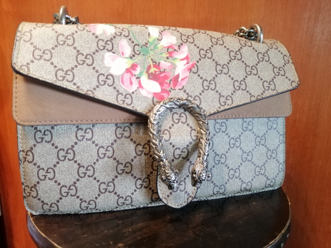 Gucci dionysus small hot sale gg blooms shoulder bag