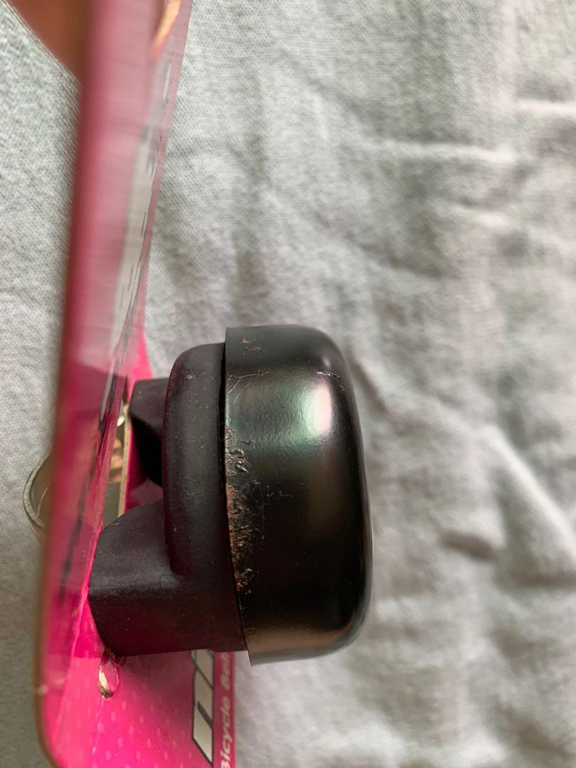 Hello kitty Nirve Bicycle Bell (Category: Bicycles) located in Makati City. Submitted by raket_era.333 (Listing ID 1124948624, Image 2). Description: hello kitty nirve bicycle bell with rust (but unnoticeable) pls see pic #2 bought in hongkong never been used NO LOW BALLERS PLEASE! 🙅🏻‍♀️🙅🏻🙅🏻‍♂️.