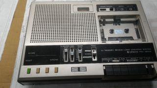 hitachie cassette recorder