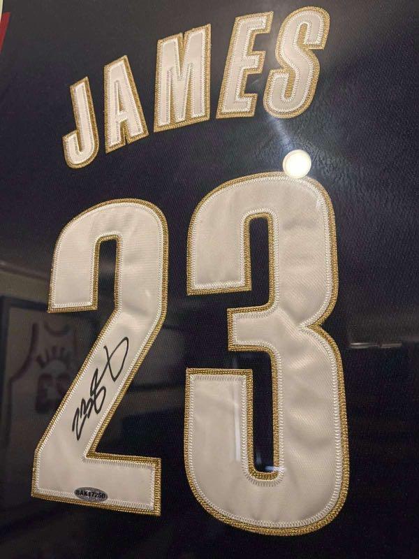 LEBRON JAMES SIGNED JERSEY 1st MVP YEAR, Hobbies & Toys