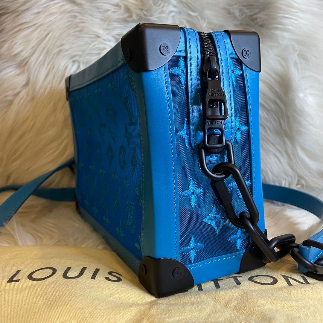 Louis Vuitton LV Soft Trunk NW Blue Leather ref.228478 - Joli Closet
