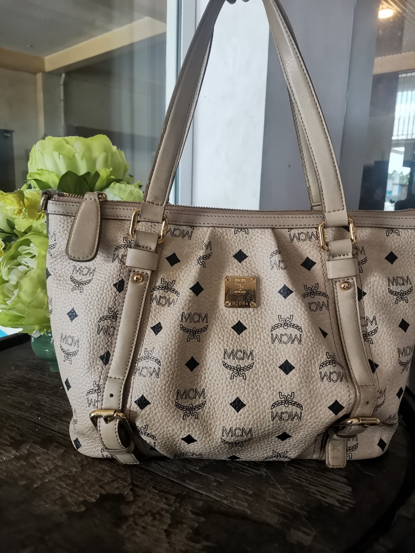 mcm medium tote bag