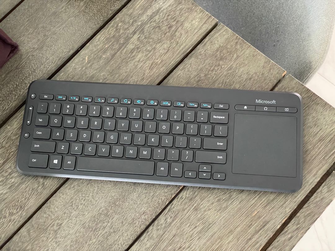 Microsoft All in One wireless keyboard (Pls note), Computers & Tech