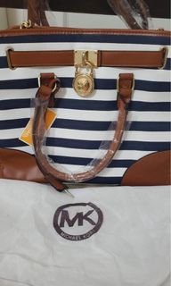 (Category: ) located in . Submitted by momof2mt (Listing ID 1124927317, Image 1). Description: .