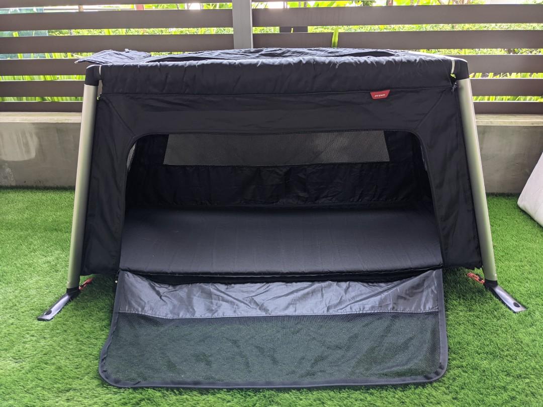 Phil and Teds Travel cot, Babies & Kids, Baby Nursery & Kids Furniture