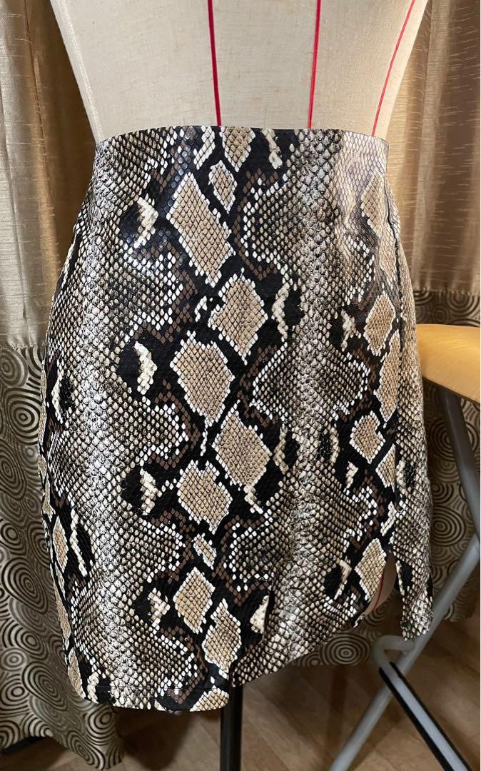 Silver outlet skirt primark