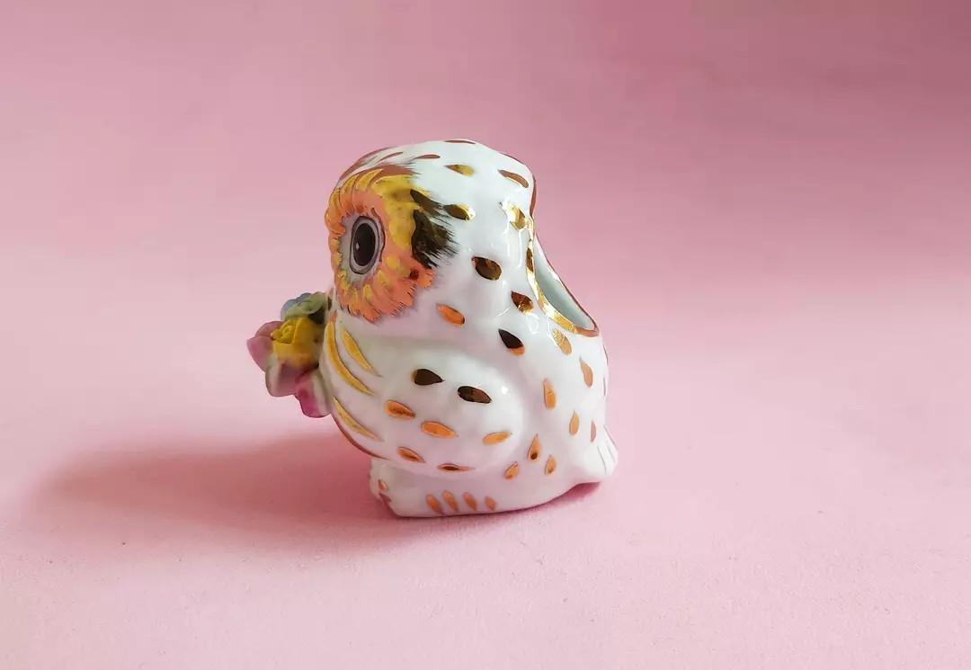 Royal Arden owl (Category: Vintage Collectibles) located in Pasig City. Submitted by don200 (Listing ID 1124997443, Image 3). Description: Royal Arden owl toothpick holder bouquet Size: about 5 ~ 5 ~ 6cm 👍In good condition as new.
