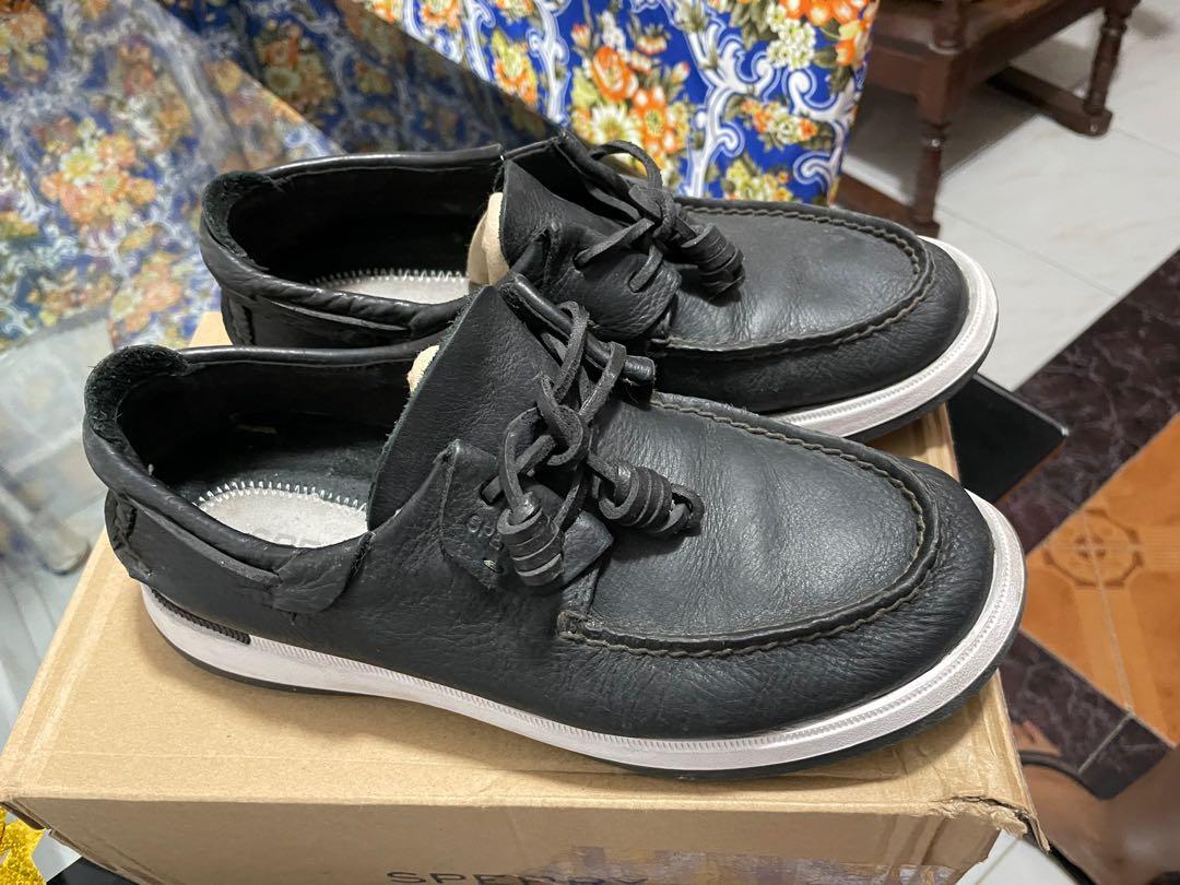 Sperry caspian store suede