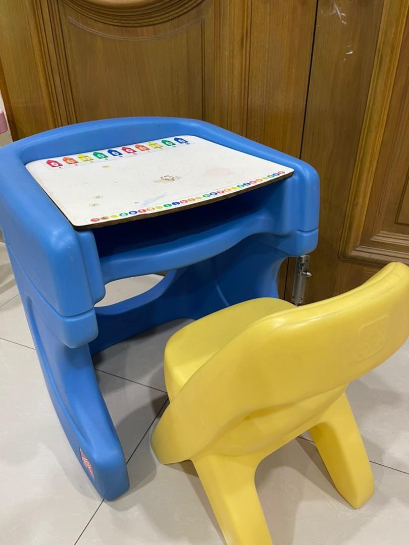 STEP 2 Table N Chair, Hobbies & Toys, Toys & Games on Carousell
