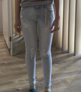 (Category: ) located in . Submitted by deedeeee (Listing ID 1124972895, Image 1). Description: .