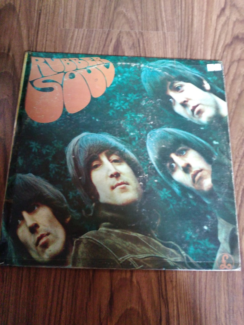 The Beatles Rubber soul Vinyl, Hobbies & Toys, Music & Media, Vinyls on Carousell