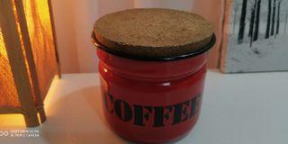 Tin coffee canister w/cork lid