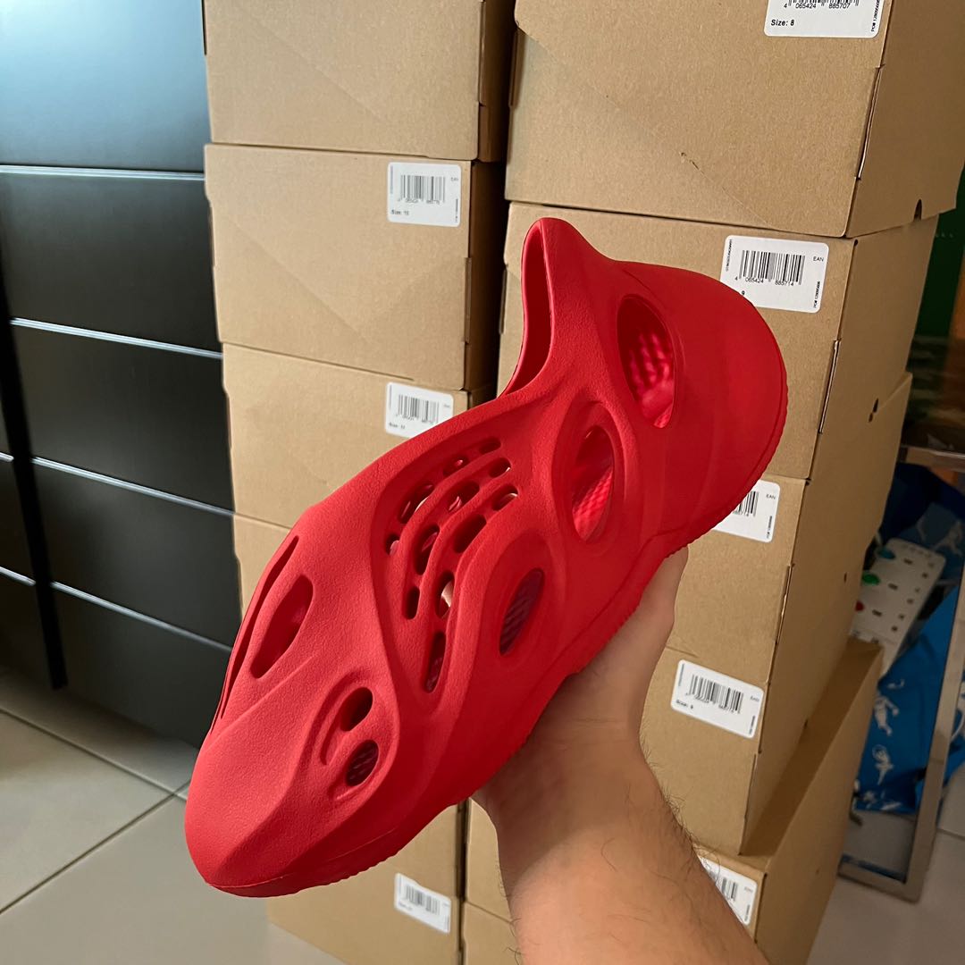 foam runner vermilion