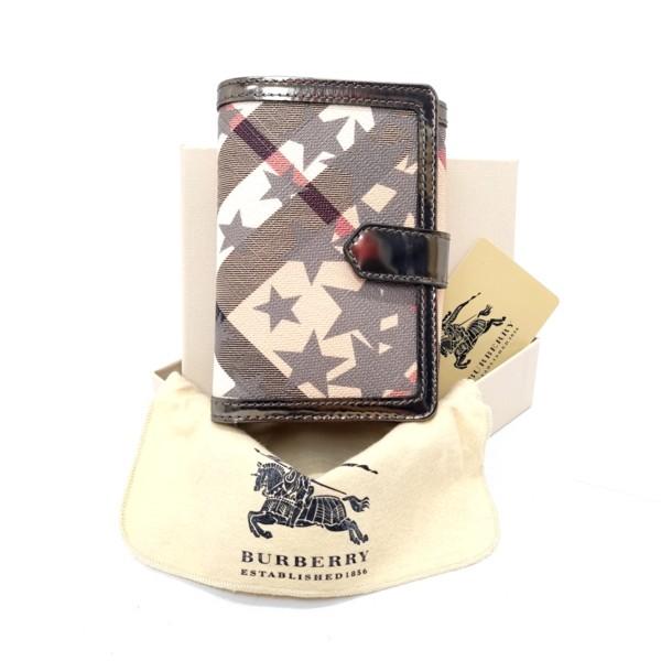 Burberry wallet on chain, Luxury, Bags & Wallets on Carousell