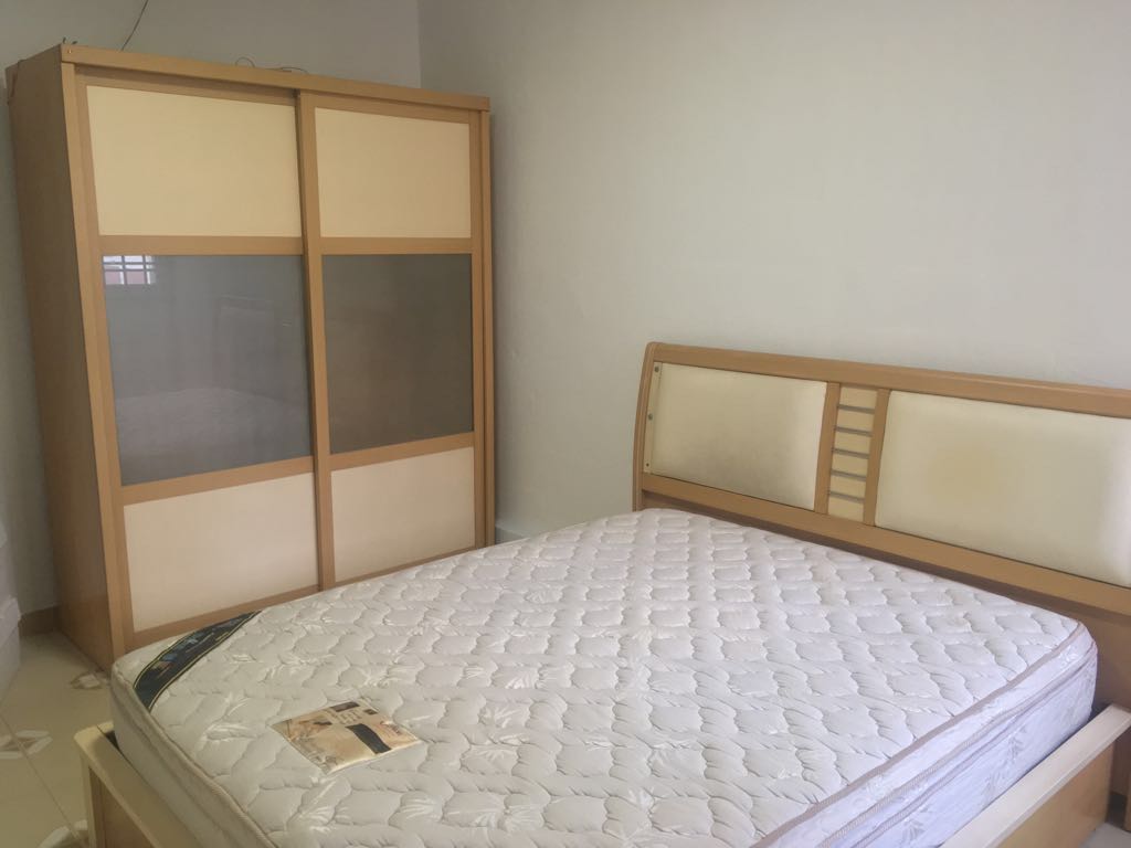 (Category: ) located in . Submitted by tlc68 (Listing ID 1125167251, Image 1). Description: .