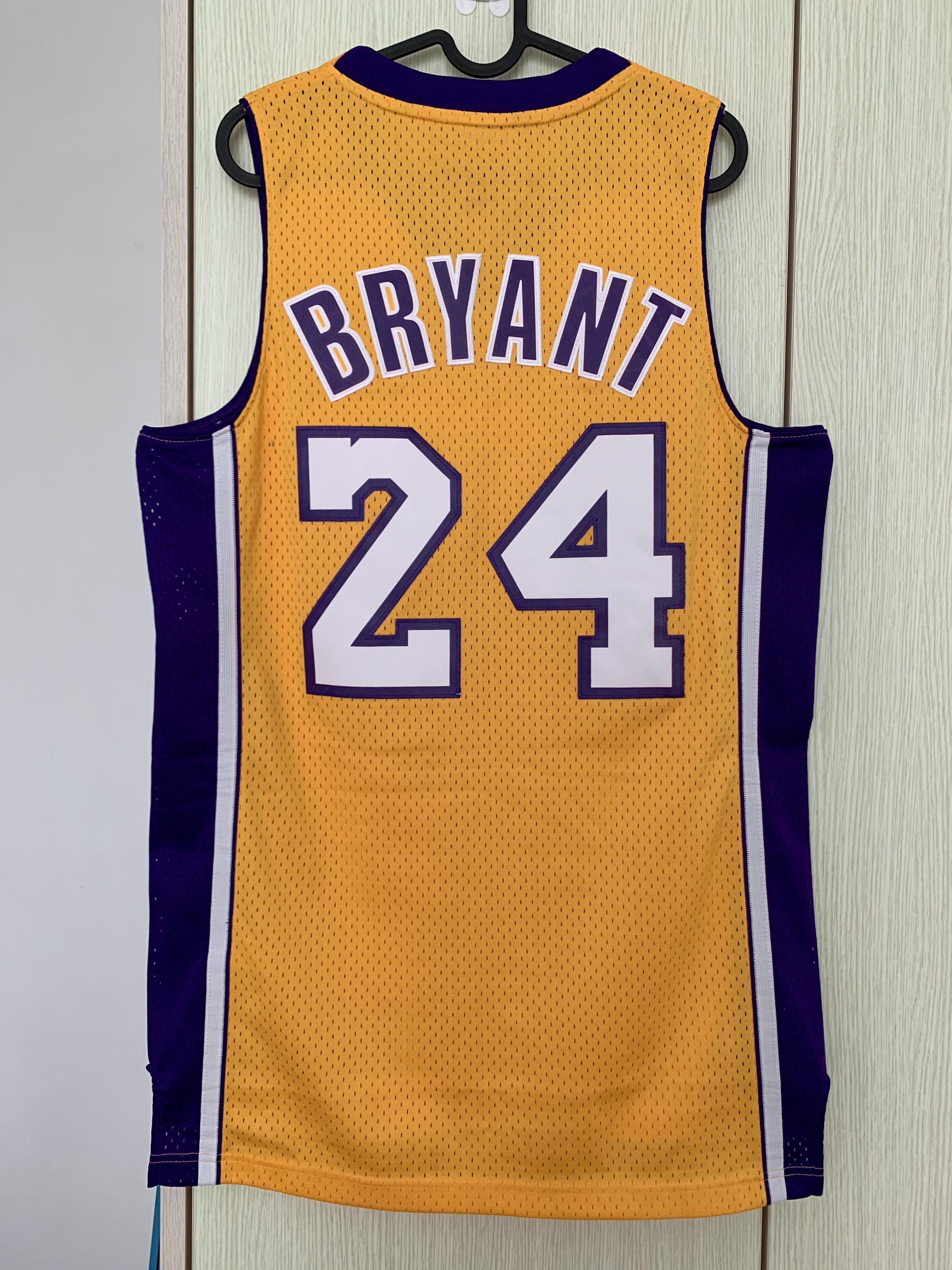 adidas Kobe Bryant Los Angeles Lakers Blue Throwback Swingman Jersey  XX-Large : : Fashion