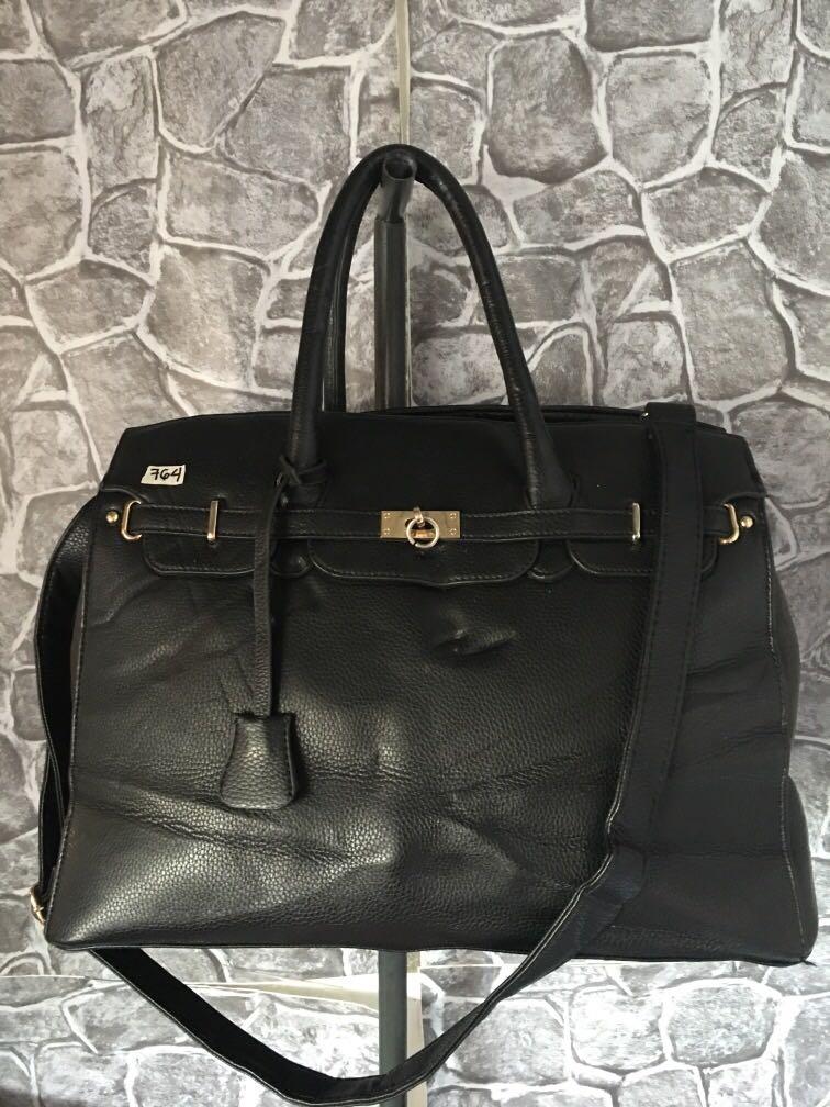 Black soft leather birkin (Category: Luxury Bags & Wallets) located in Cainta. Submitted by janilen (Listing ID 1125175099, Image 1). Description: .