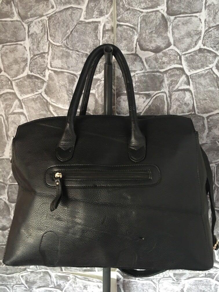 Black soft leather birkin (Category: Luxury Bags & Wallets) located in Cainta. Submitted by janilen (Listing ID 1125175099, Image 2). Description: .