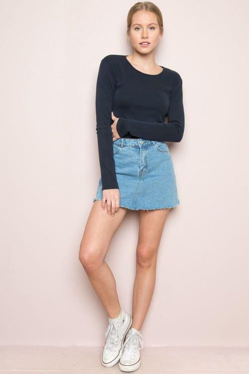 Brandy melville juliette denim skirt 2025