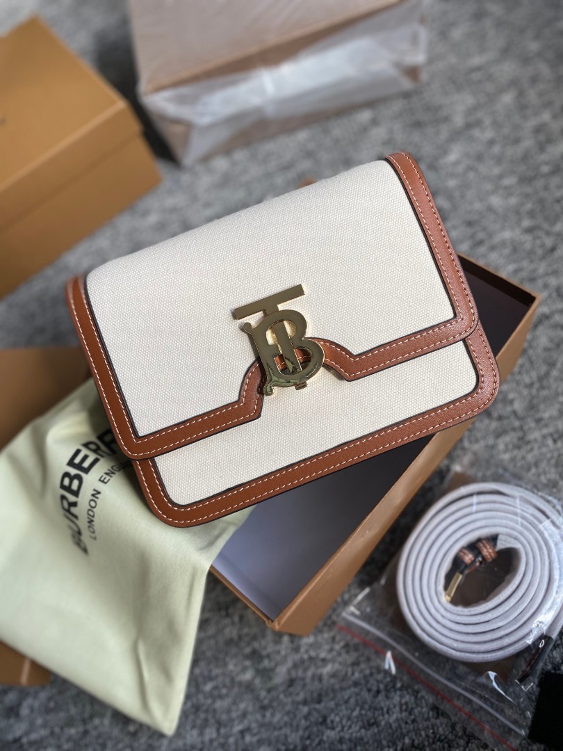 Burberry tb hot sale bag canvas