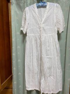 CECIL McBee