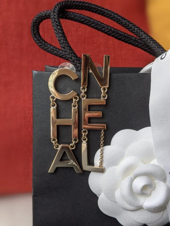 Chanel hotsell runway earrings