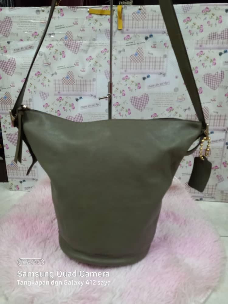 Coach bleecker hot sale duffle