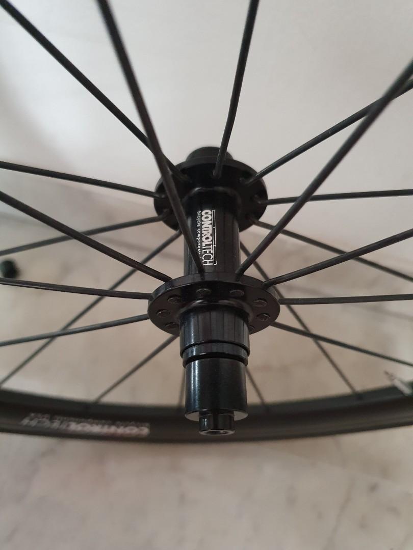 Controltech carbon 451