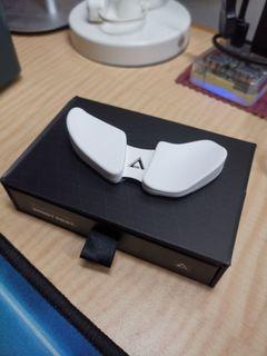 (Brand new) Delta Hub Carpio 2.0 Right S size White
