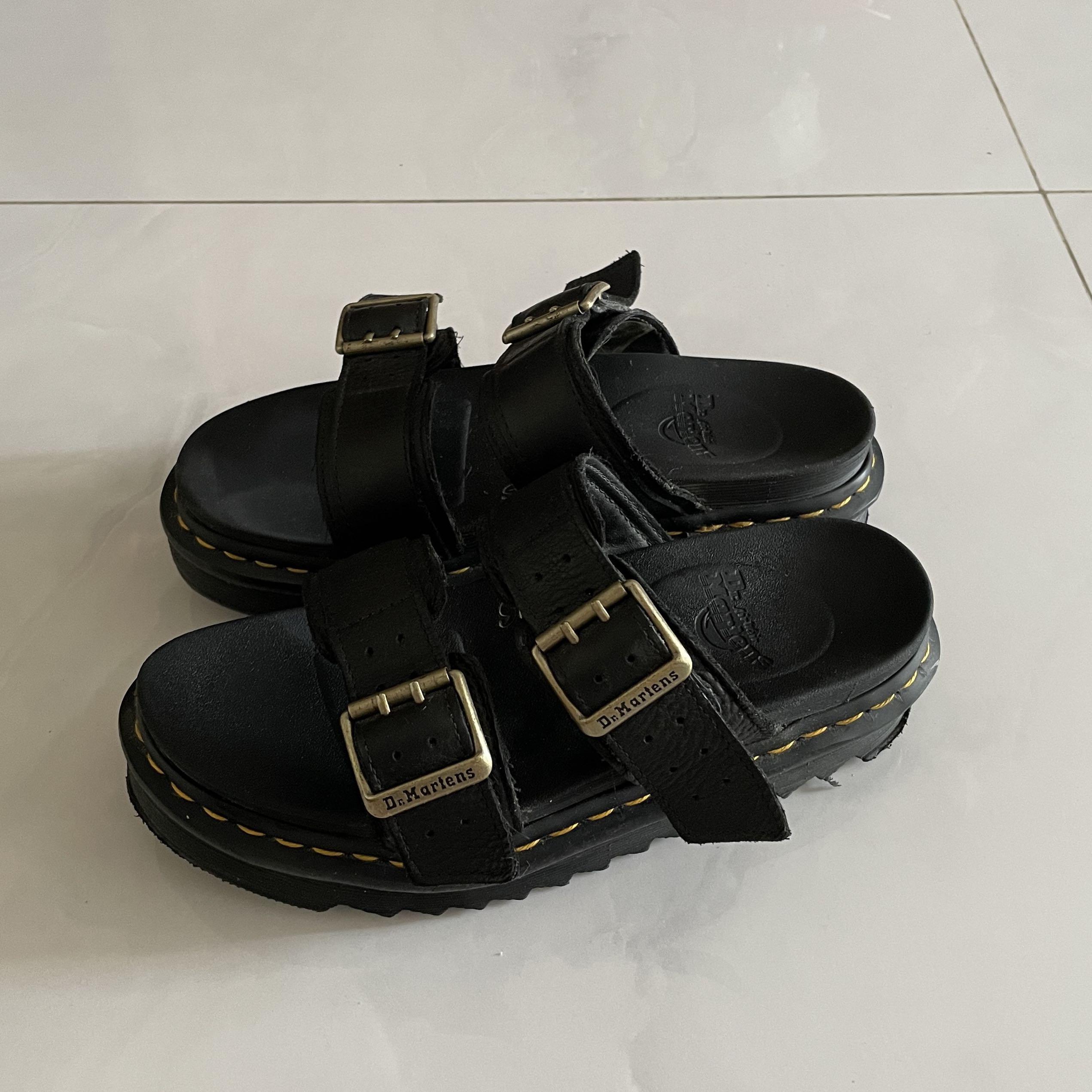 Dr martens myles clearance ii sandals