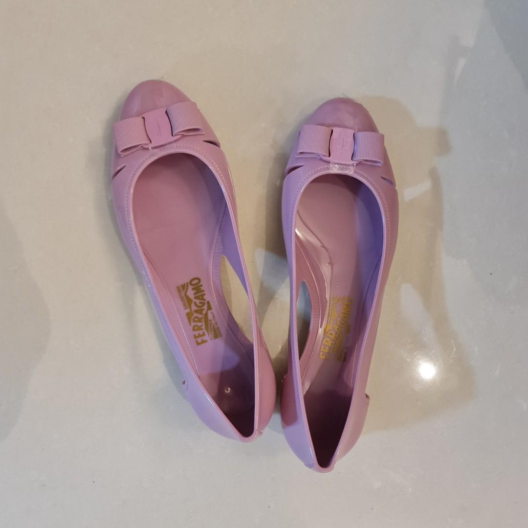 Ferragamo vara top jelly shoes