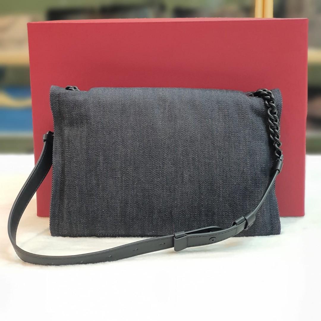 Viva flap crossbody sale