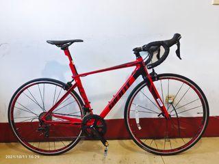 Giant TCR Carbon Fork Road Bike Shimano 105 Bicycle