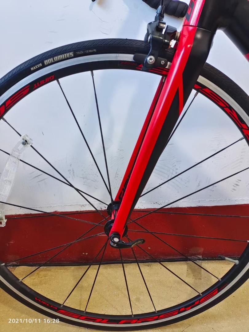 Giant TCR Carbon Fork Road Bike Shimano 105 Bicycle, Sports Equipment