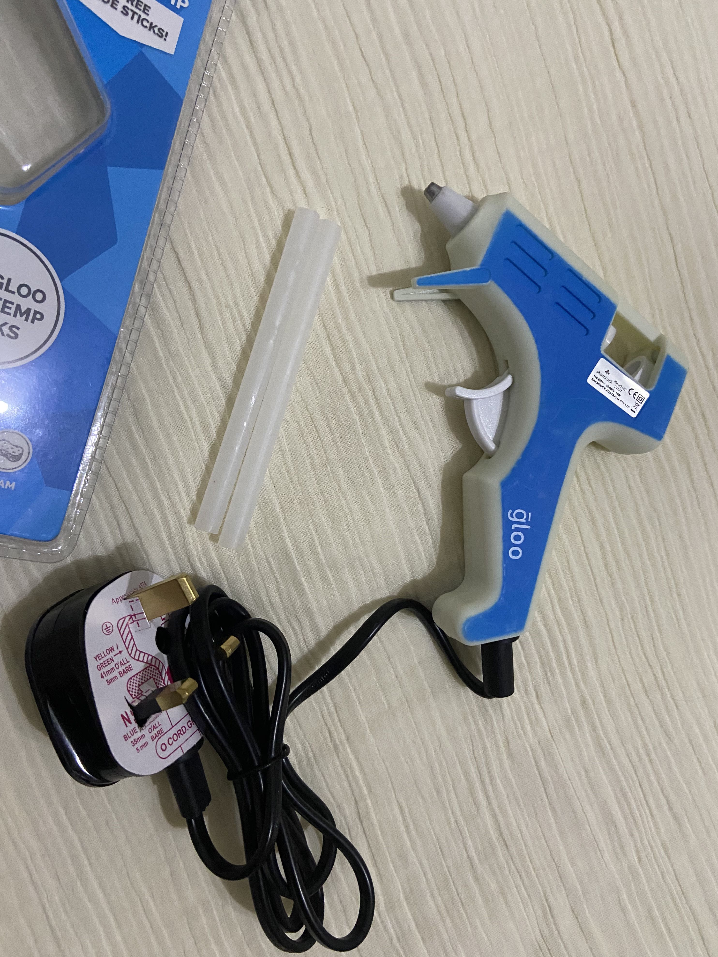 10W ELECTRIC GLUE GUN DIY ADHESIVE CRAFTS HOT MELT HOBBY UK PLUG 7.2mm STICKS 