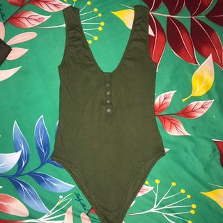 (Category: ) located in . Submitted by deeclutteredcloset (Listing ID 1125231674, Image 1). Description: .