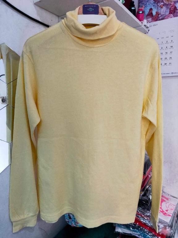 Kaos turtleneck uniqlo top