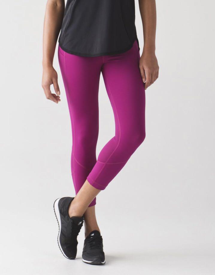 https://media.karousell.com/media/photos/products/2021/11/12/lululemon_pace_rival_crop_size_1636721881_5bff7d39_progressive.jpg