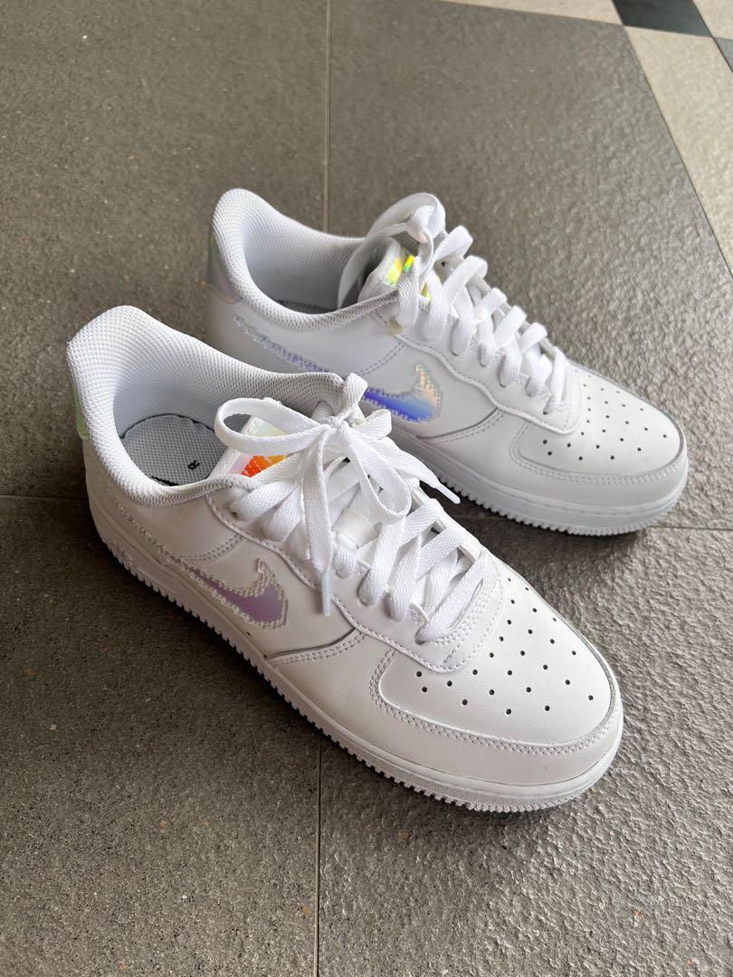 Air force holographic store