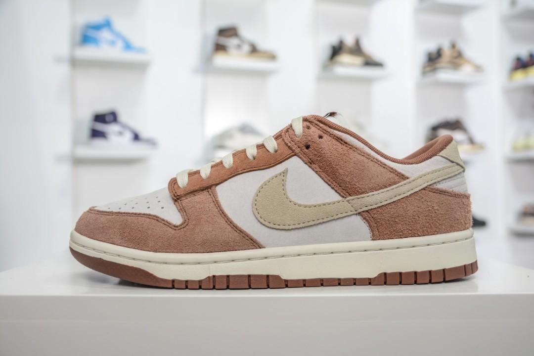 Nike Dunk Low PRM “Medium Curry” (2021) DD1390-100, Men's Fashion,  Footwear, Sneakers on Carousell